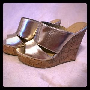Chinese Laundry Gold Cork Wedge size 6